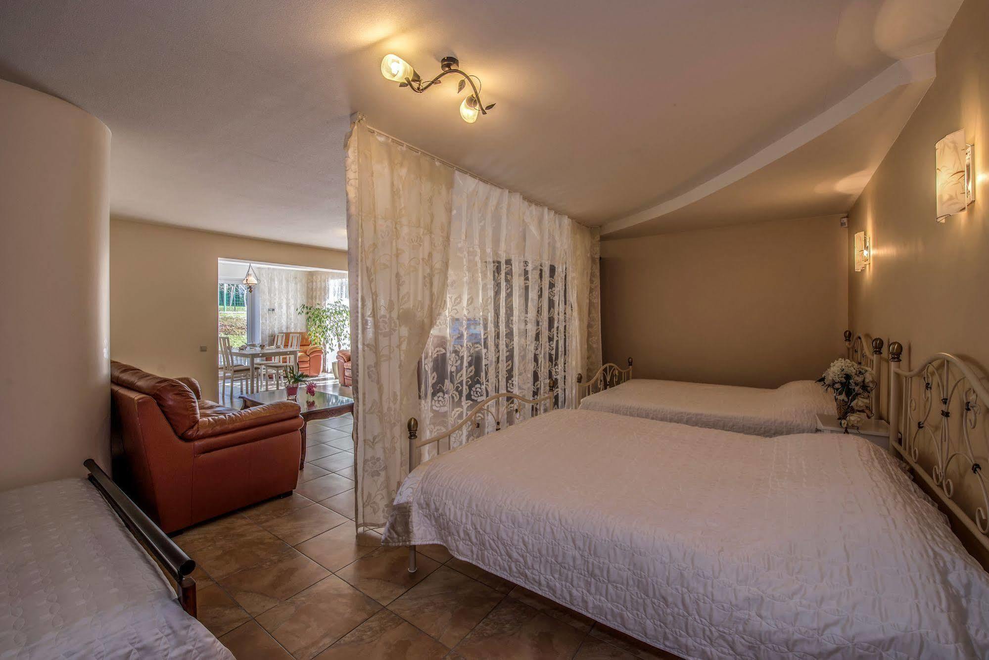 Baltas Namas Otel Palanga Dış mekan fotoğraf