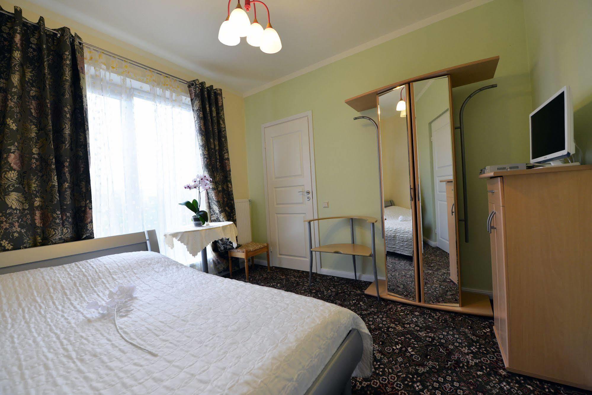 Baltas Namas Otel Palanga Dış mekan fotoğraf