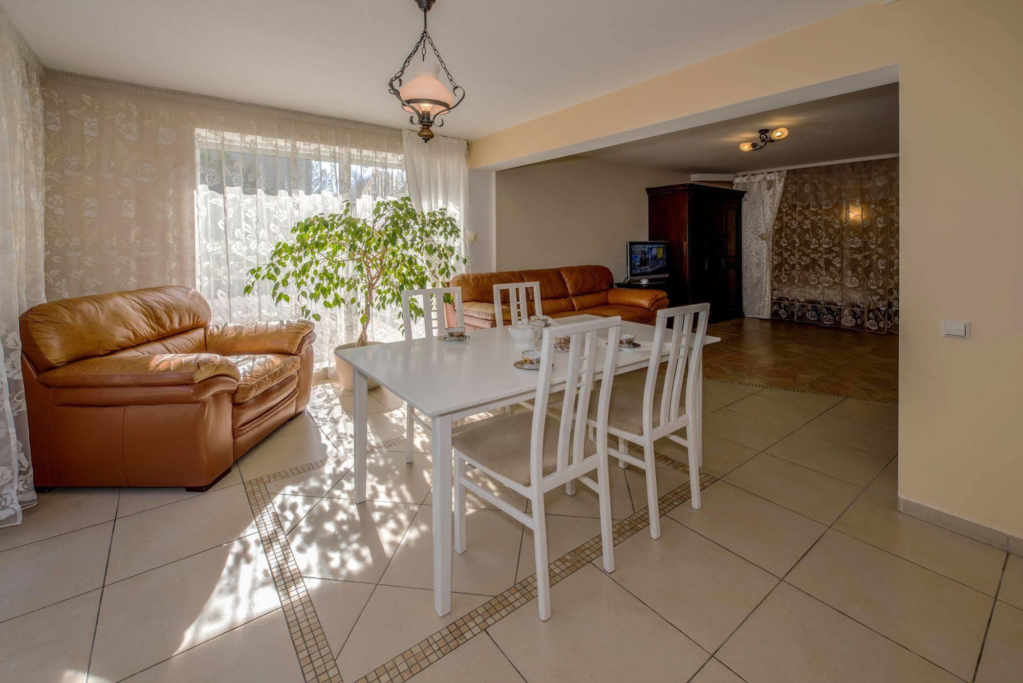 Baltas Namas Otel Palanga Dış mekan fotoğraf