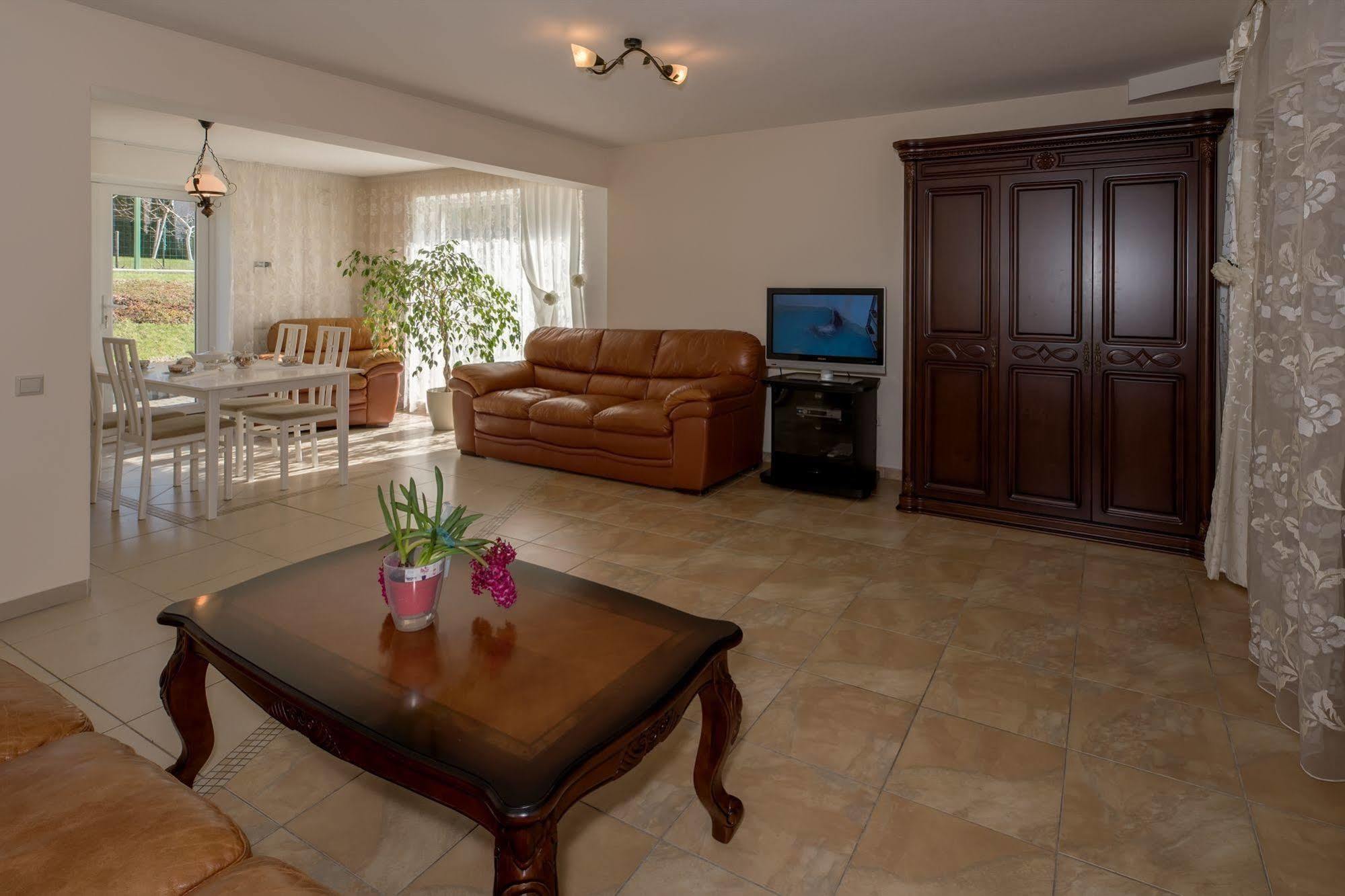 Baltas Namas Otel Palanga Dış mekan fotoğraf